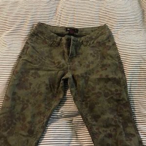 Light weight floral camo Jean